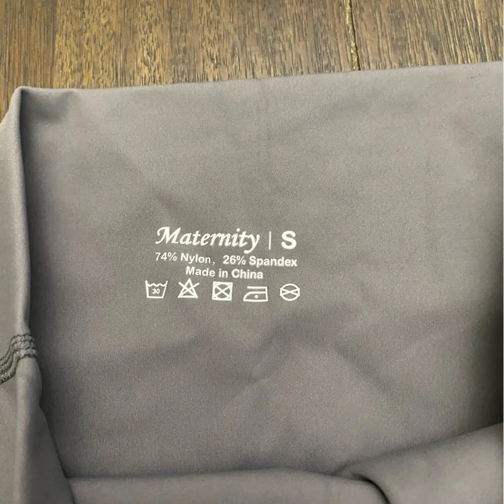 Maternity shorts - Picture 3 of 5